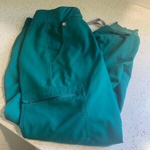 Large women’s figs scrub joggers